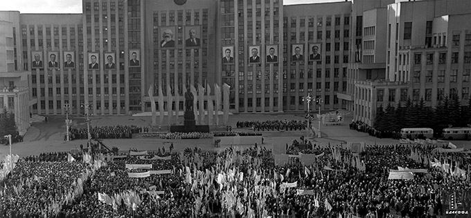 Митинг трудящихся г. Минска, посвященный 100-летию со дня рождения В.И.Ленина, на пл.В.И.Ленина, 1970 г., г.Минск, Фотохроника БелТА, И.Змитрович-стр. 0